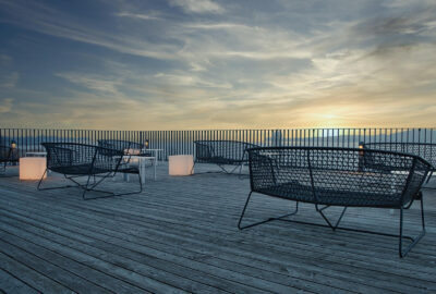 Comment choisir la bonne finition de lame de terrasse composite ?