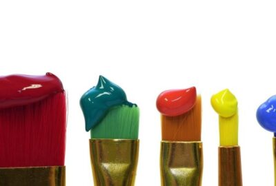 Comparaison_entre_la_peinture_artisanale_et_la_peinture_acrylique