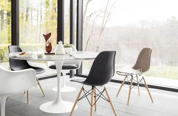 Charles et Ray Eames : les créateurs du design industriel