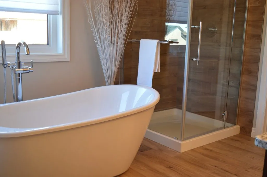 salle de bain en bois