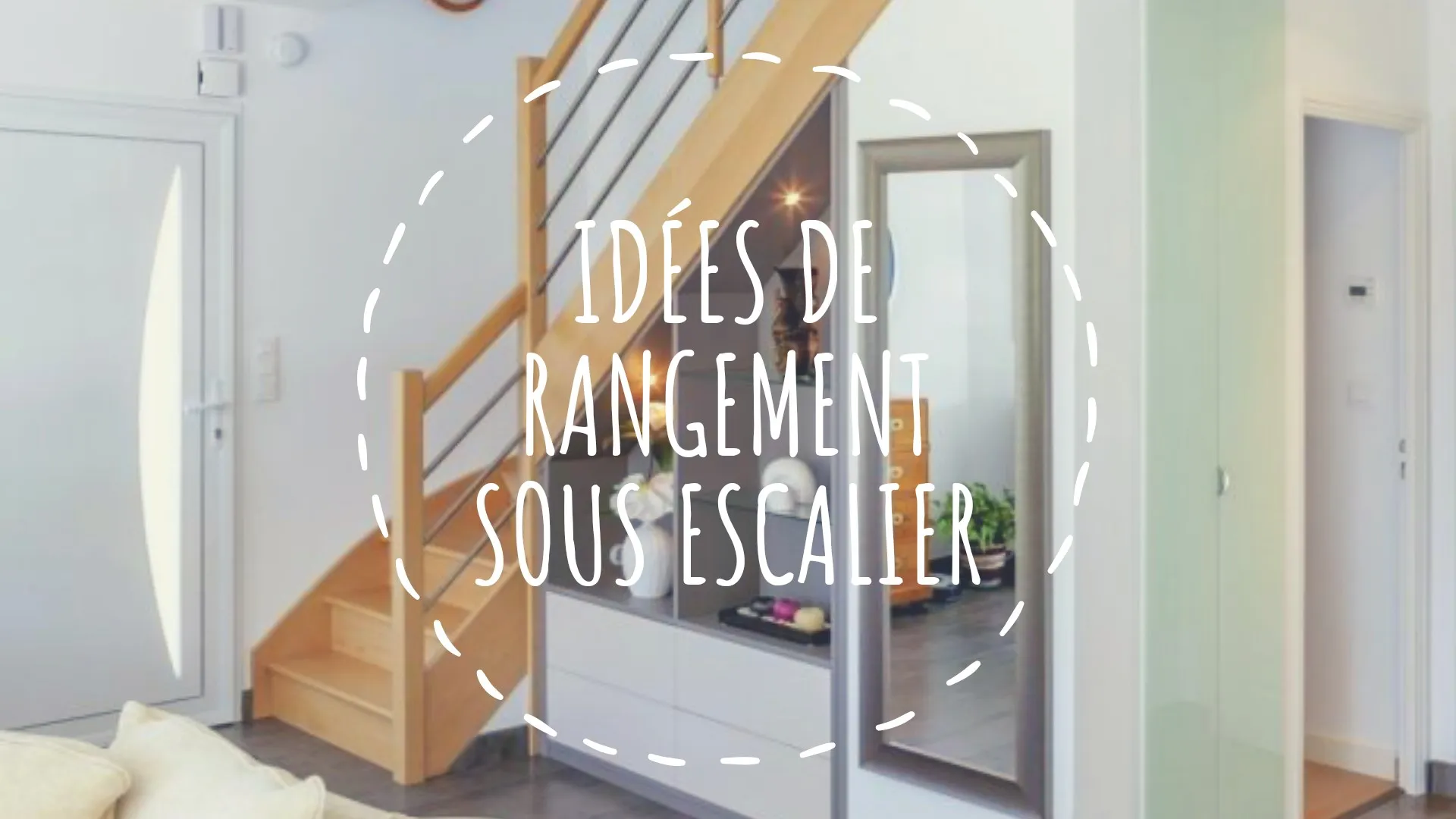 Optimiser l’espace sous l’escalier par des idées de rangements originales