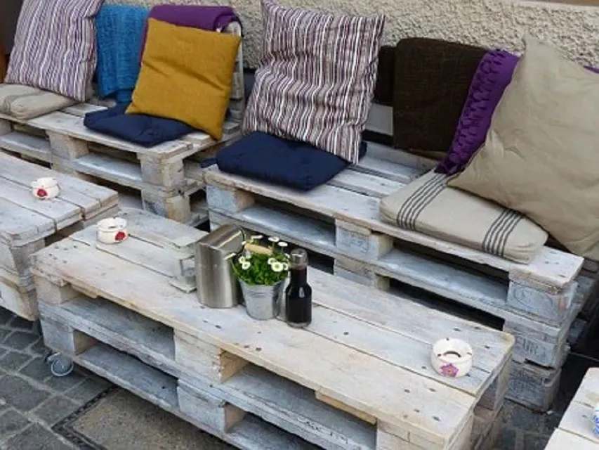 8 façons créatives de recycler les palettes en bois