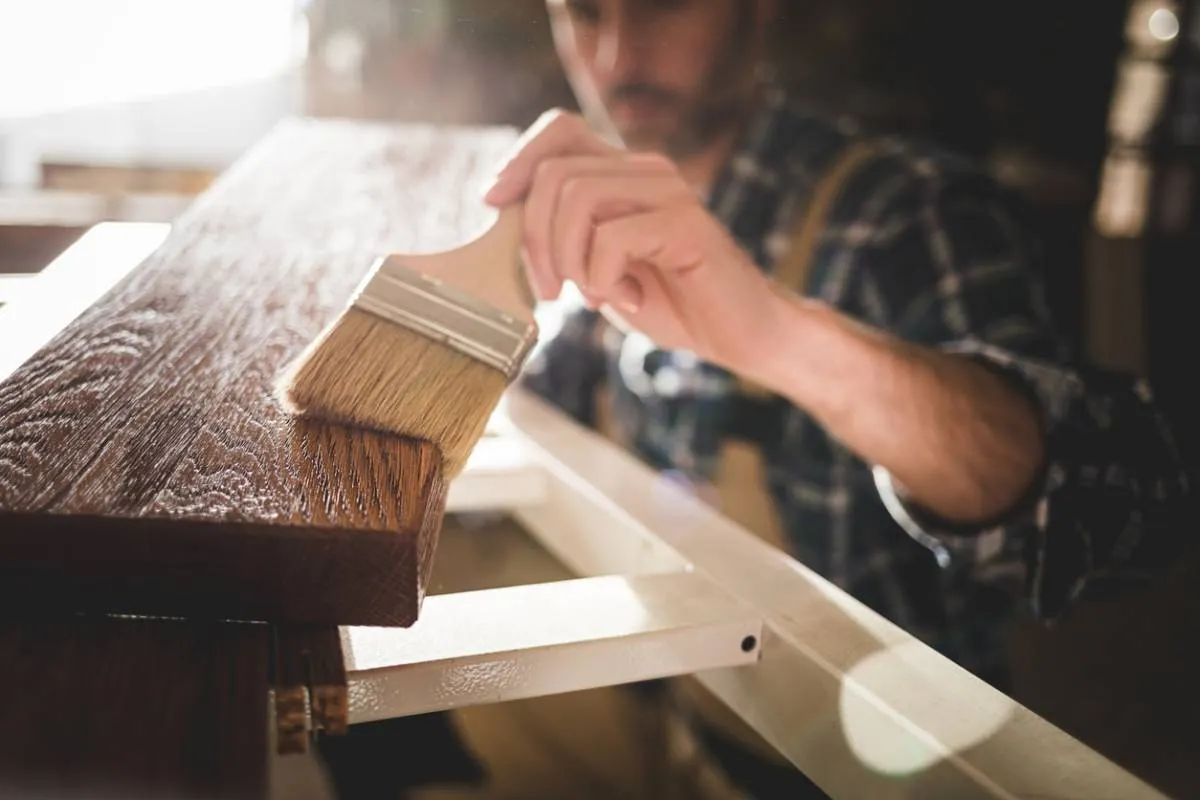 Céruser un meuble en bois