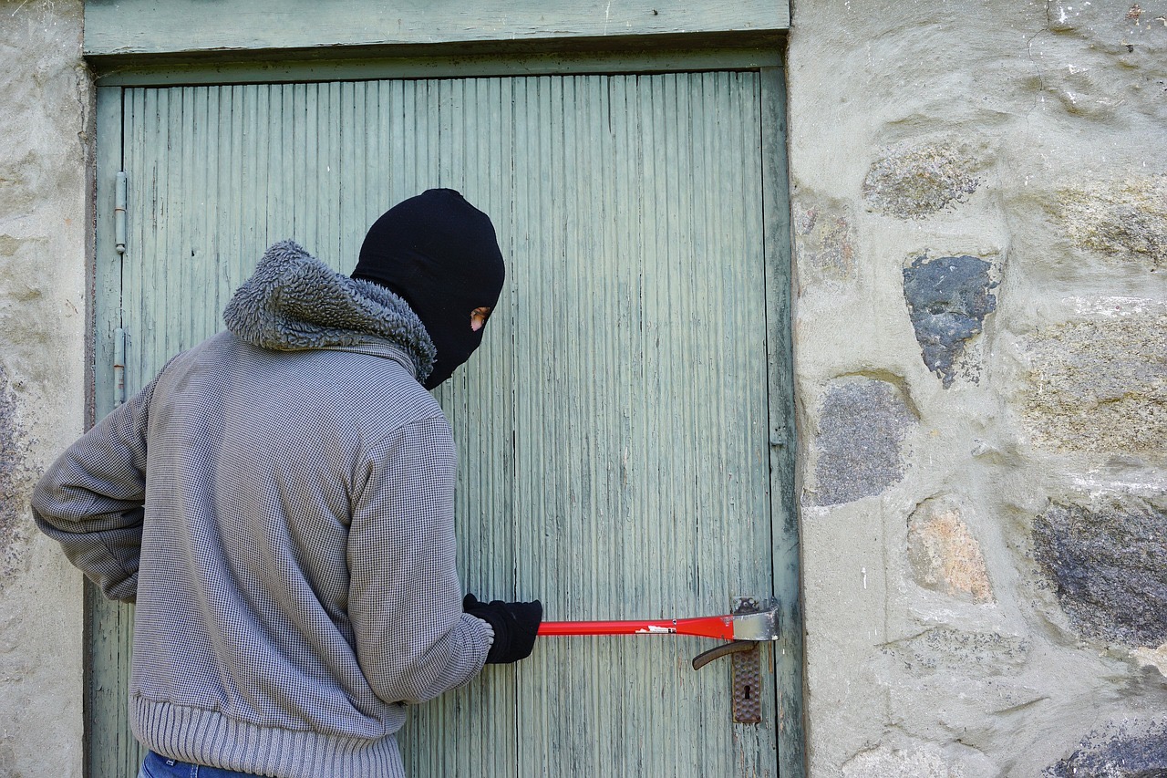 Comment protéger sa maison contre les cambrioleurs ?