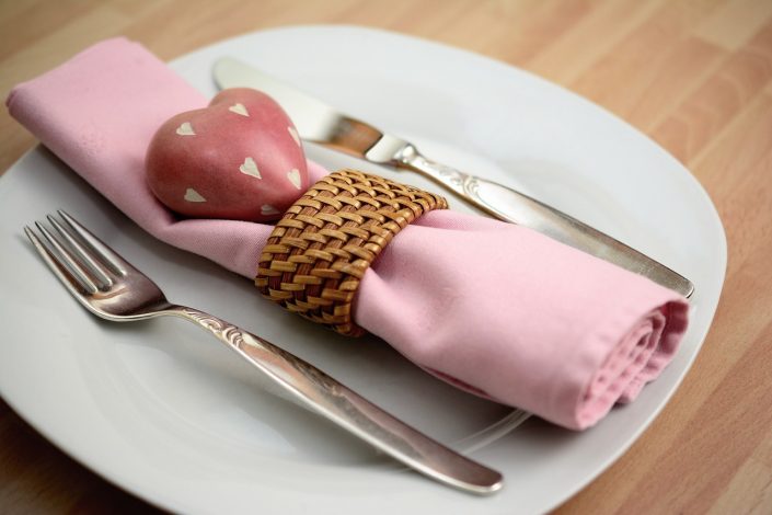 Pliage de serviette en nœud papillon