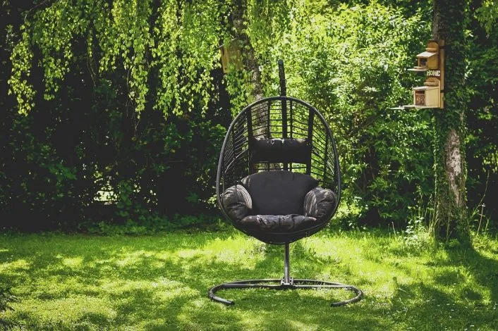 Comment choisir le fauteuil suspendu pour un jardin ?
