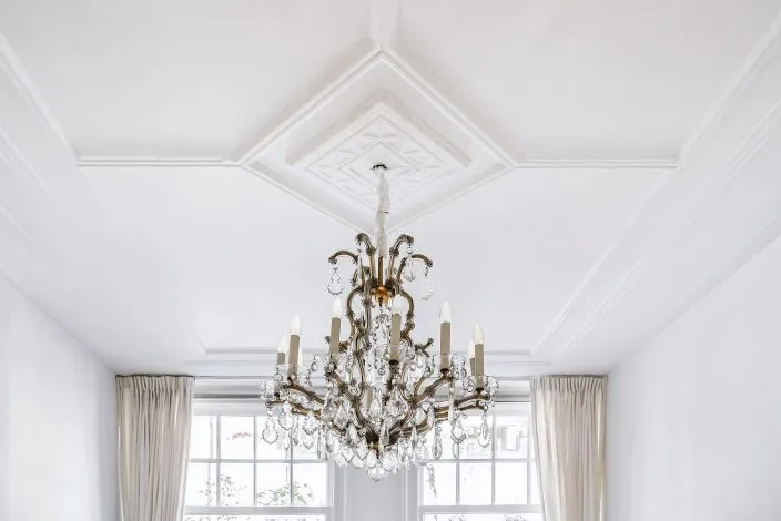 Comment décorer un plafond ?