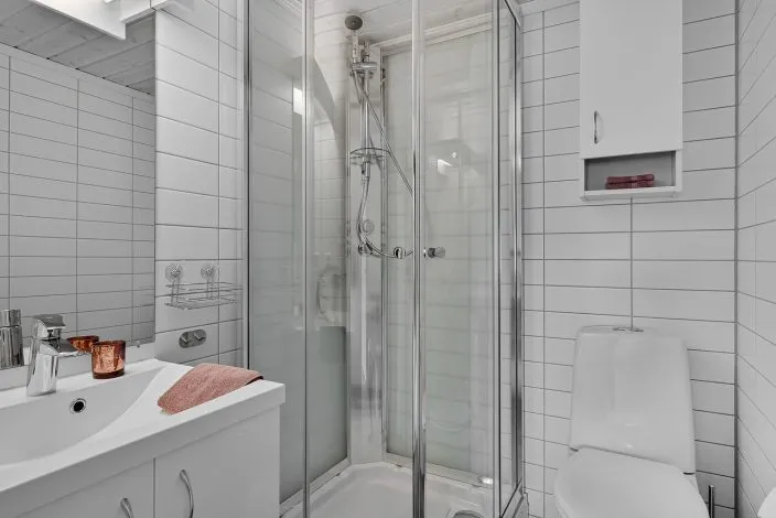 Comment déboucher une douche ?