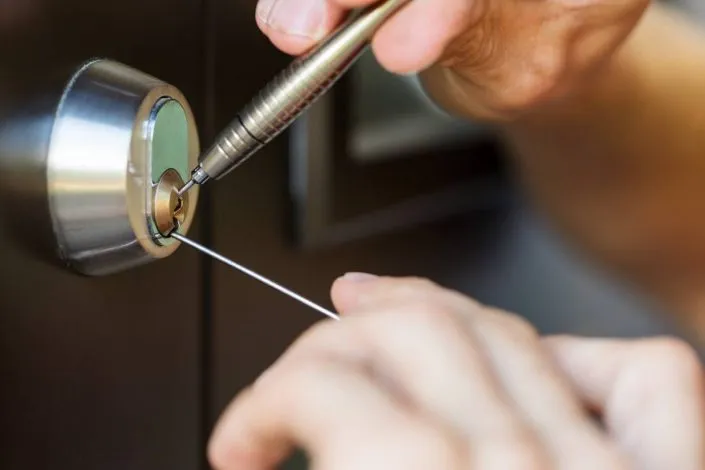 Comment faire ouvrir le coffre-fort d’une proche décédé ?