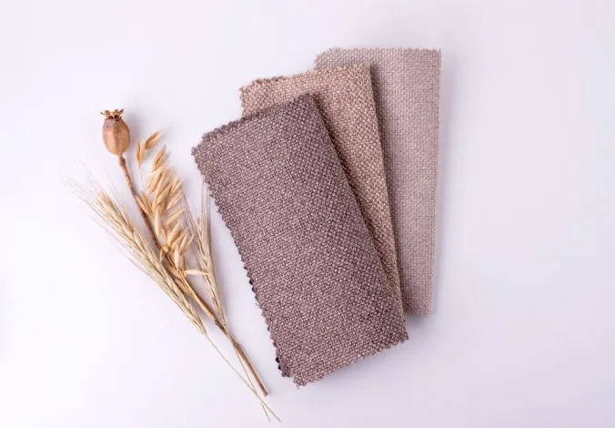 Associer couleur taupe
