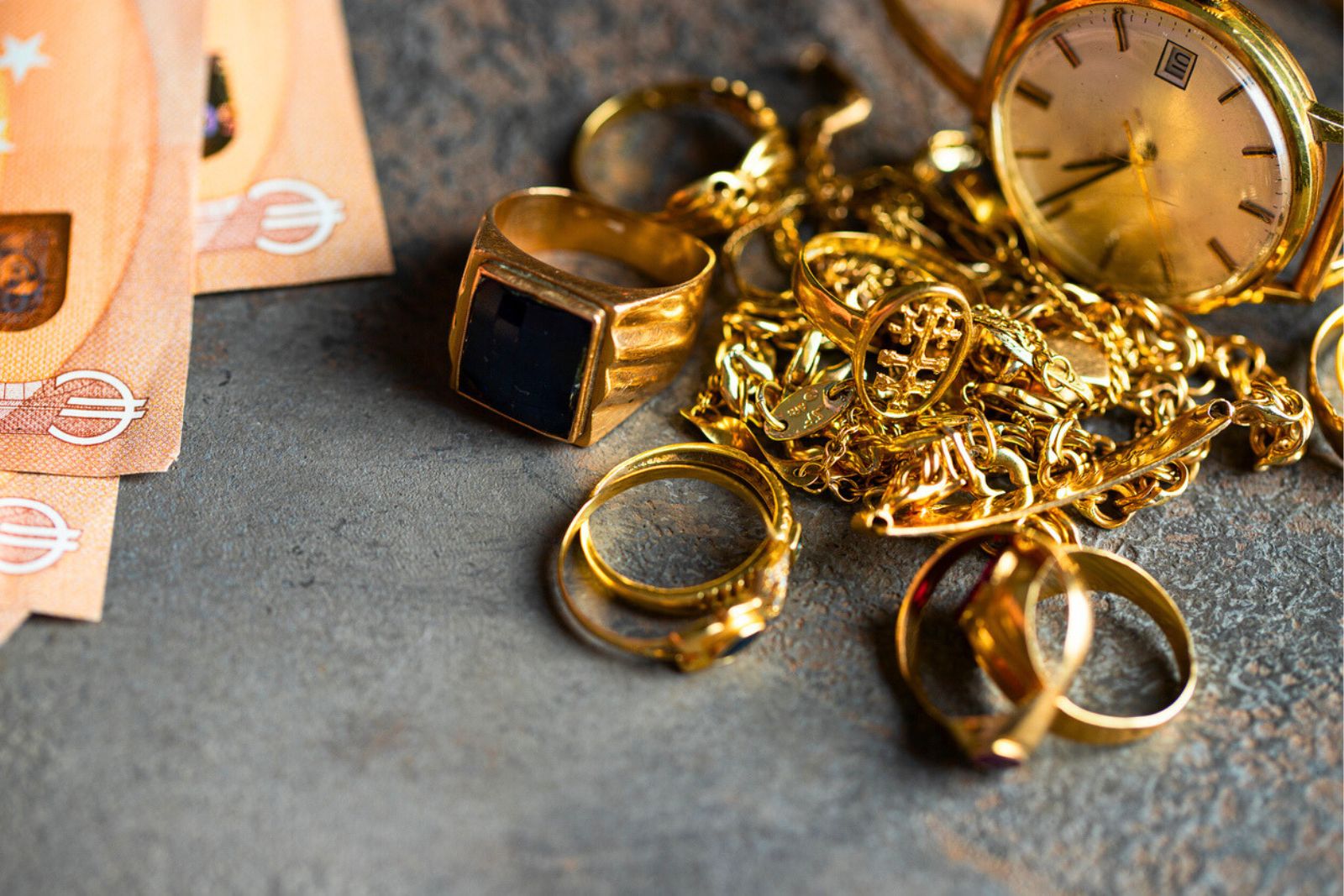 Ces indices révèlent si vos bijoux de famille valent de l’or
