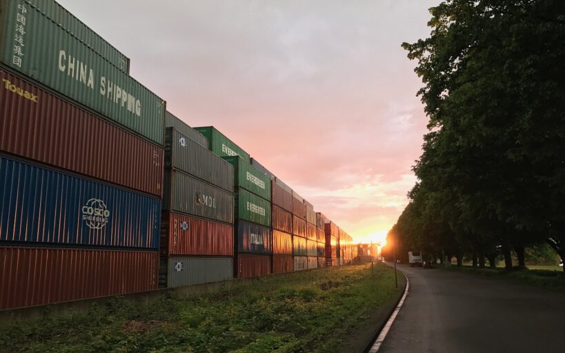 Comment_transformer_des_containers_en_une_maison_moderne_et_durable_?