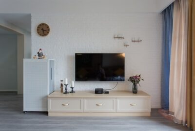 Comment_agrémenter_sa_décoration_intérieure?_Grâce_à_une_horloge_murale!