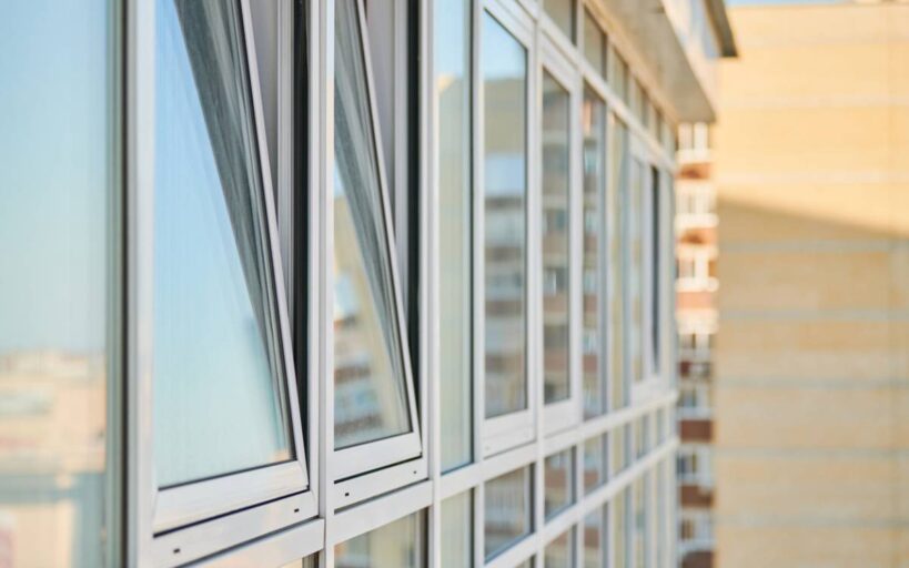 image-pourquoi-opter-pour-des-fenetres-et-des-portes-fenetres-en-aluminium.jpg
