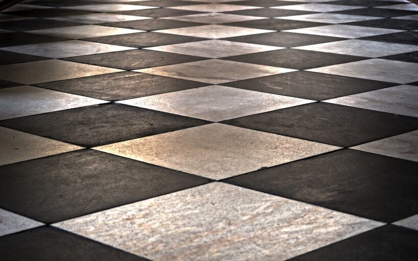 5_astuces_efficaces_pour_éliminer_la_moisissure_sur_les_joints_de_carrelage