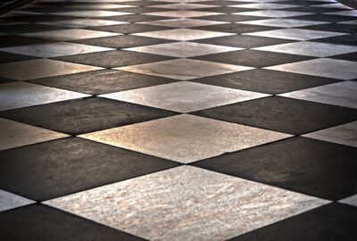 5_astuces_efficaces_pour_éliminer_la_moisissure_sur_les_joints_de_carrelage
