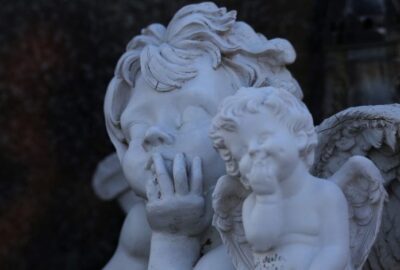 Comment_sublimer_sa_décoration_grâce_à_des_sculptures_et_des_statues_design?