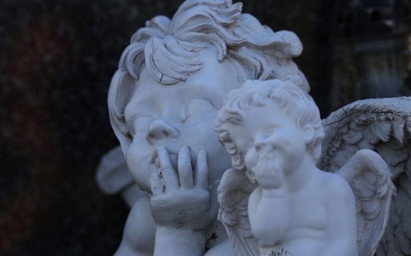 Comment_sublimer_sa_décoration_grâce_à_des_sculptures_et_des_statues_design?