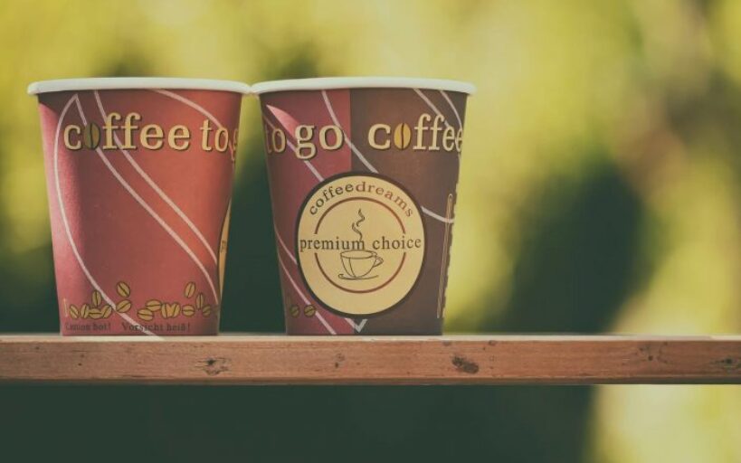 Pourquoi_vous_ne_pouvez_pas_composter_les_gobelets_compostables_à_la_maison_?