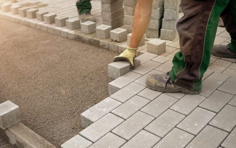 Ce_qu_il_faut_savoir_avant_d_embaucher_un_entrepreneur_de_rénovation_de_maison