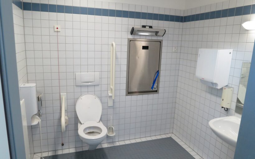 Guide_Pratique_d_Installation_d_un_WC_sans_Évacuation_pour_une_Maison_Efficace