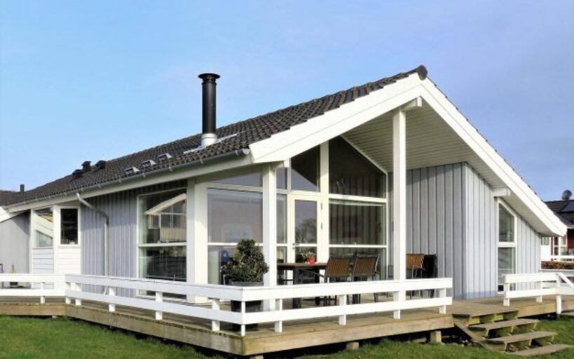 Portes_battantes_ou_coulissantes:_quelle_option_est_la_meilleure_pour_ma_maison_terrasse?