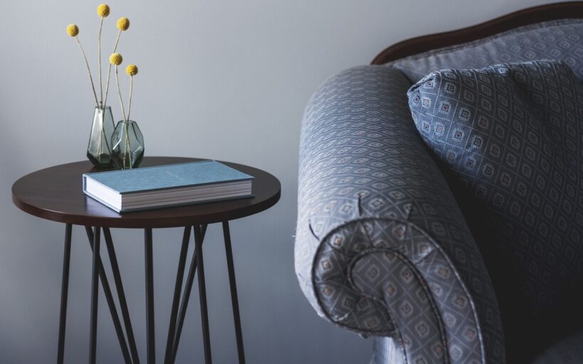 Le_guéridon_design_:_accessoire_indispensable_pour_un_intérieur_élégant,_découvrez_comment_l_intégrer