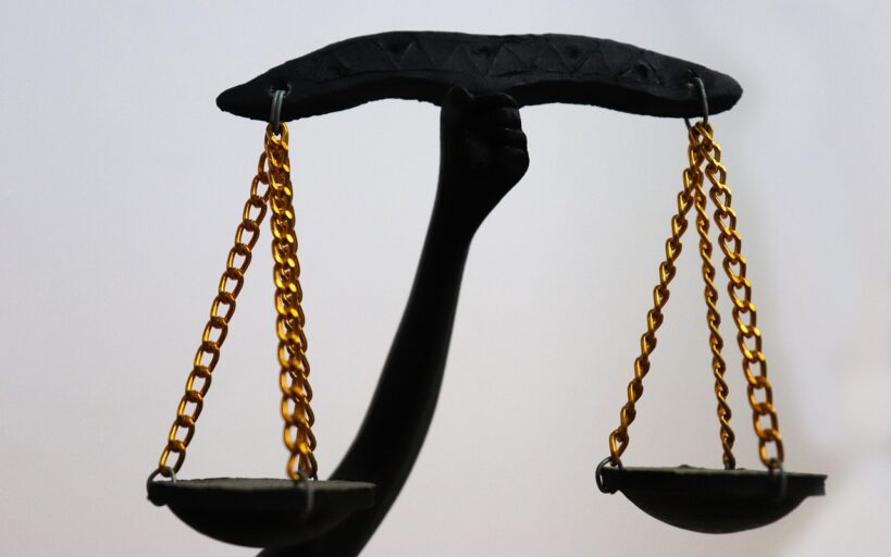 Solliciter_les_services_d’un_avocat_spécialisé_pour_faire_face_aux_contentieux_immobiliers
