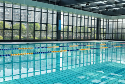 Créer un abri de piscine personnalisé : l'alliage parfait entre esthétisme et fonctionnalité !